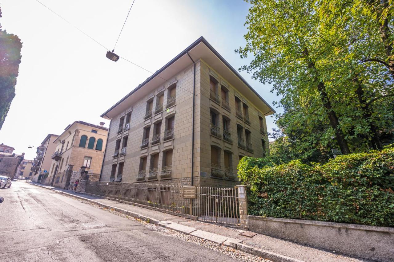 Caravaggio Apt A Due Passi Dalla Funicolare ベルガモ エクステリア 写真